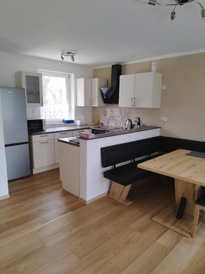 Holling Apartman Fertőboz المظهر الخارجي الصورة