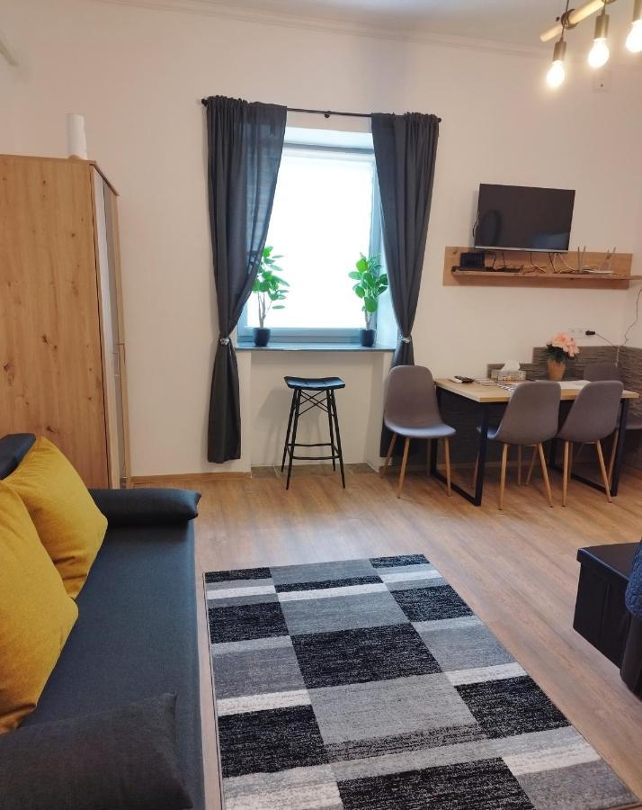 Holling Apartman Fertőboz المظهر الخارجي الصورة
