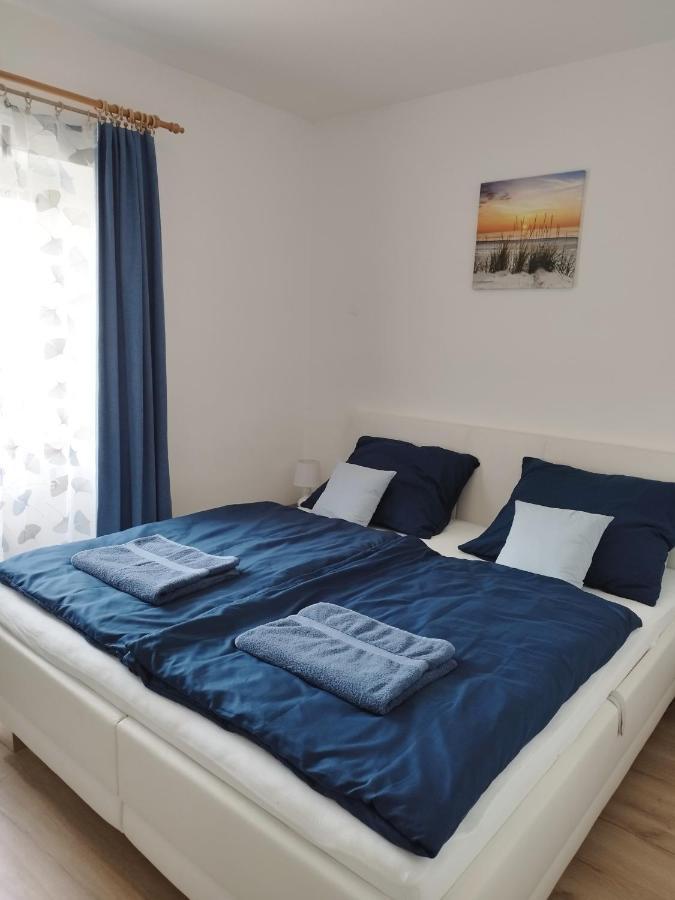 Holling Apartman Fertőboz المظهر الخارجي الصورة