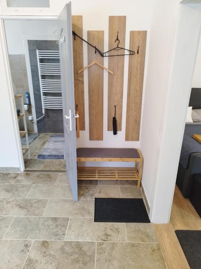 Holling Apartman Fertőboz المظهر الخارجي الصورة